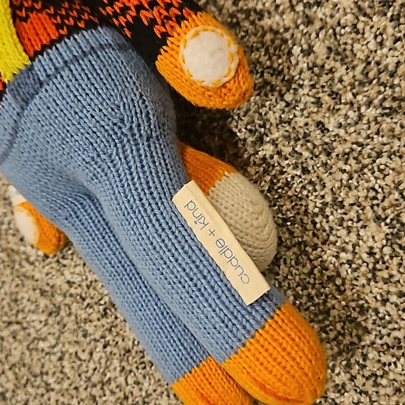 Cuddle + Kind Wyatt the Fox - Picture 6 of 9